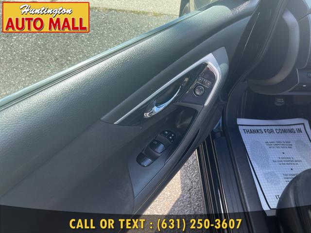 Used Nissan Altima 4dr Sdn I4 2.5 SV 2014 | Huntington Auto Mall. Huntington Station, New York Used Nissan Altima 4dr Sdn I4 2.5 SV 2014 | Huntington Auto Mall. Huntington Station, New York