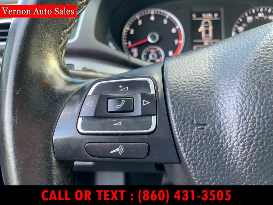 2015 Volkswagen Passat 4dr Sdn 1.8T Auto SE w/Sunroof & Nav PZEV, available for sale in Manchester, Connecticut | Vernon Auto Sale & Service. Manchester, Connecticut 2015 Volkswagen Passat 4dr Sdn 1.8T Auto SE w/Sunroof & Nav PZEV, available for sale in Manchester, Connecticut | Vernon Auto Sale & Service. Manchester, Connecticut