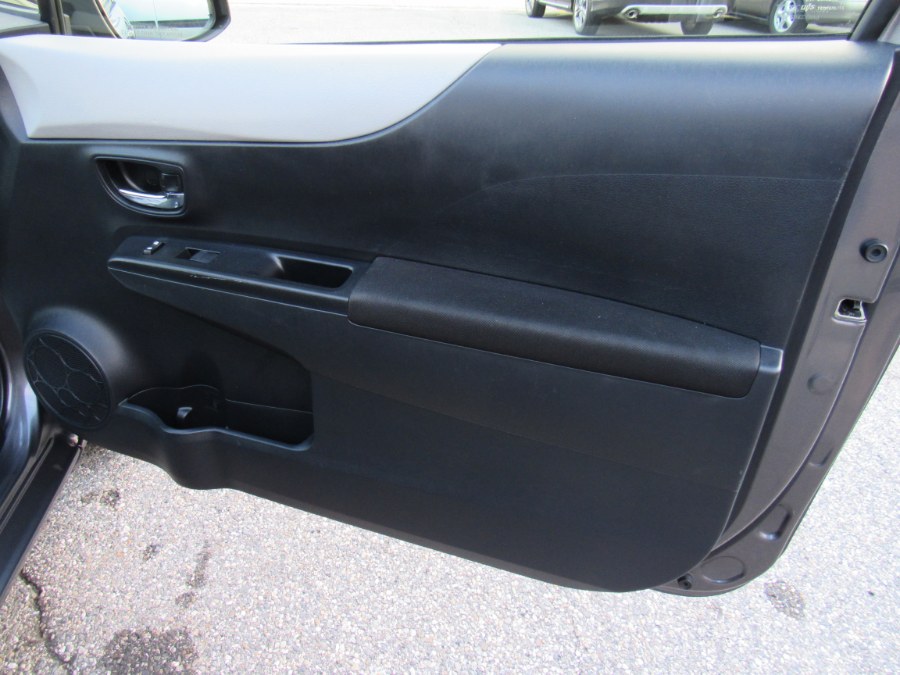 2013 Toyota Yaris LE, available for sale in Worcester, Massachusetts | Hilario's Auto Sales Inc.. Worcester, Massachusetts 2013 Toyota Yaris LE, available for sale in Worcester, Massachusetts | Hilario's Auto Sales Inc.. Worcester, Massachusetts