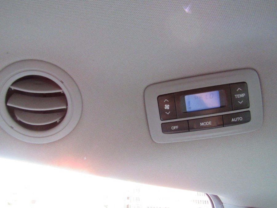 2016 Toyota Sienna LE, available for sale in Worcester, Massachusetts | Hilario's Auto Sales Inc.. Worcester, Massachusetts 2016 Toyota Sienna LE, available for sale in Worcester, Massachusetts | Hilario's Auto Sales Inc.. Worcester, Massachusetts