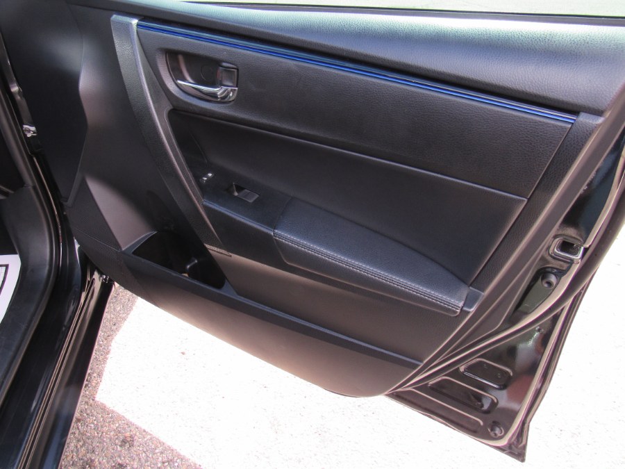 Used Toyota Corolla SE 2017 | Hilario's Auto Sales Inc.. Worcester, Massachusetts Used Toyota Corolla SE 2017 | Hilario's Auto Sales Inc.. Worcester, Massachusetts