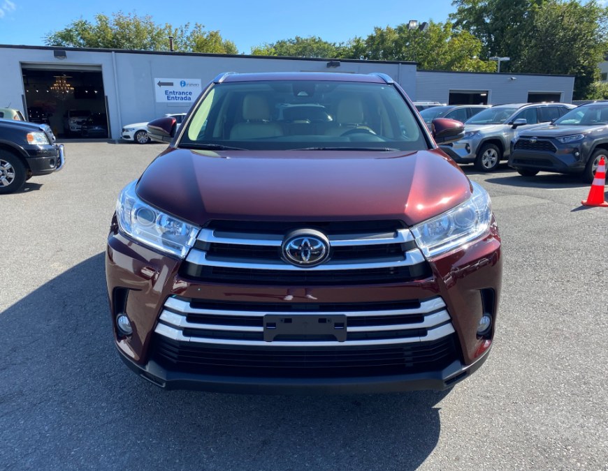 Used Toyota Highlander XLE V6 AWD (Natl) 2018 | Inman Motors Sales. Medford, Massachusetts Used Toyota Highlander XLE V6 AWD (Natl) 2018 | Inman Motors Sales. Medford, Massachusetts