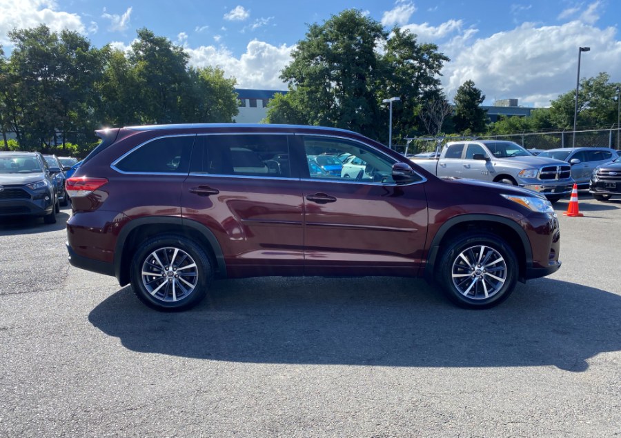 Used Toyota Highlander XLE V6 AWD (Natl) 2018 | Inman Motors Sales. Medford, Massachusetts Used Toyota Highlander XLE V6 AWD (Natl) 2018 | Inman Motors Sales. Medford, Massachusetts