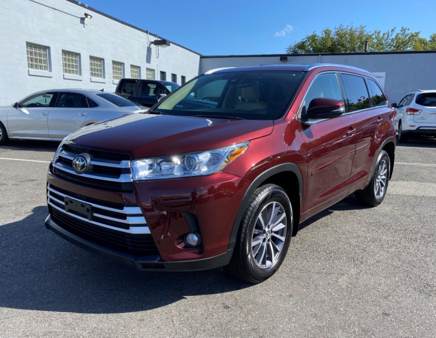 Used Toyota Highlander XLE V6 AWD (Natl) 2018 | Inman Motors Sales. Medford, Massachusetts Used Toyota Highlander XLE V6 AWD (Natl) 2018 | Inman Motors Sales. Medford, Massachusetts