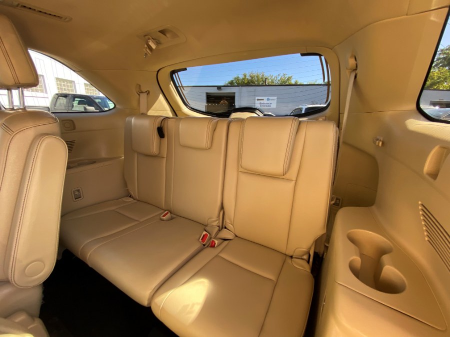 Used Toyota Highlander XLE V6 AWD (Natl) 2018 | Inman Motors Sales. Medford, Massachusetts Used Toyota Highlander XLE V6 AWD (Natl) 2018 | Inman Motors Sales. Medford, Massachusetts