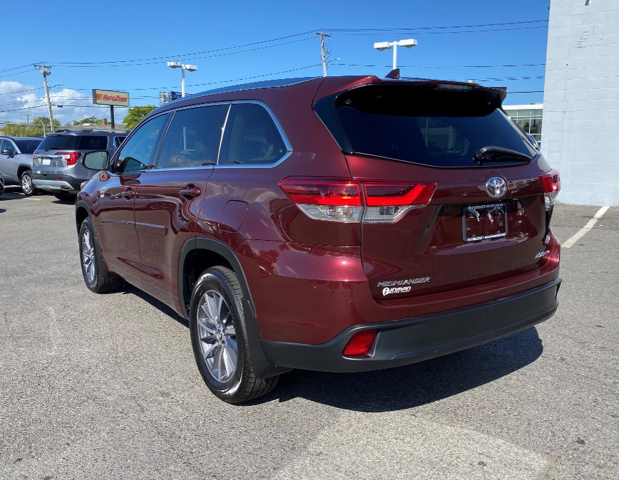Used Toyota Highlander XLE V6 AWD (Natl) 2018 | Inman Motors Sales. Medford, Massachusetts Used Toyota Highlander XLE V6 AWD (Natl) 2018 | Inman Motors Sales. Medford, Massachusetts