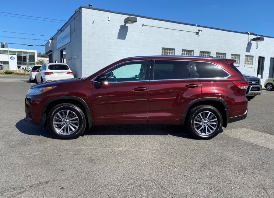 Used Toyota Highlander XLE V6 AWD (Natl) 2018 | Inman Motors Sales. Medford, Massachusetts Used Toyota Highlander XLE V6 AWD (Natl) 2018 | Inman Motors Sales. Medford, Massachusetts