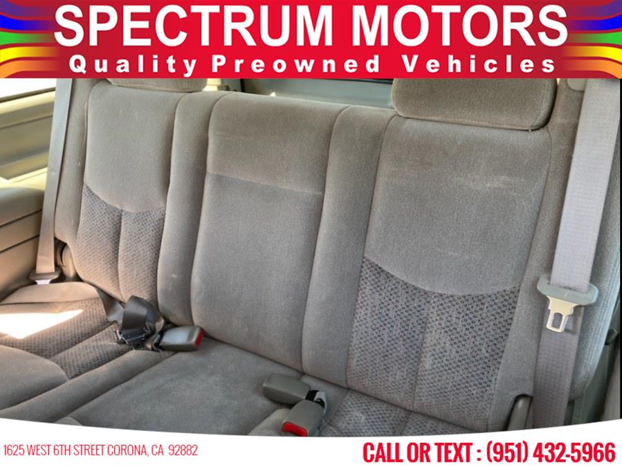 2004 Chevrolet Suburban 4dr 1500 LS, available for sale in Corona, California | Spectrum Motors. Corona, California 2004 Chevrolet Suburban 4dr 1500 LS, available for sale in Corona, California | Spectrum Motors. Corona, California
