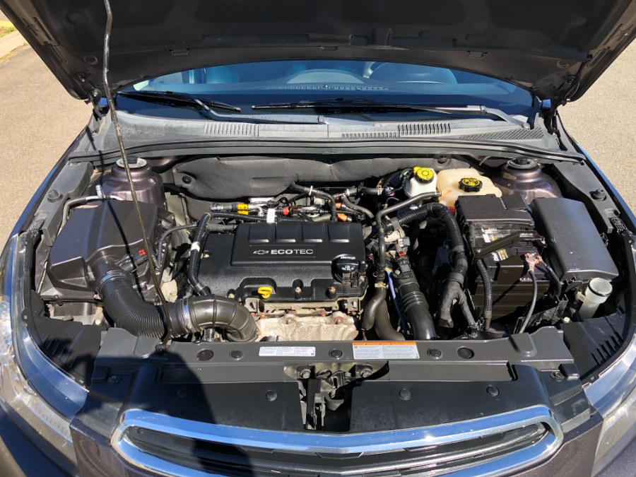 2015 Chevrolet Cruze 4dr Sdn Auto 1LT, available for sale in Hartford , Connecticut | Ledyard Auto Sale LLC. Hartford , Connecticut 2015 Chevrolet Cruze 4dr Sdn Auto 1LT, available for sale in Hartford , Connecticut | Ledyard Auto Sale LLC. Hartford , Connecticut
