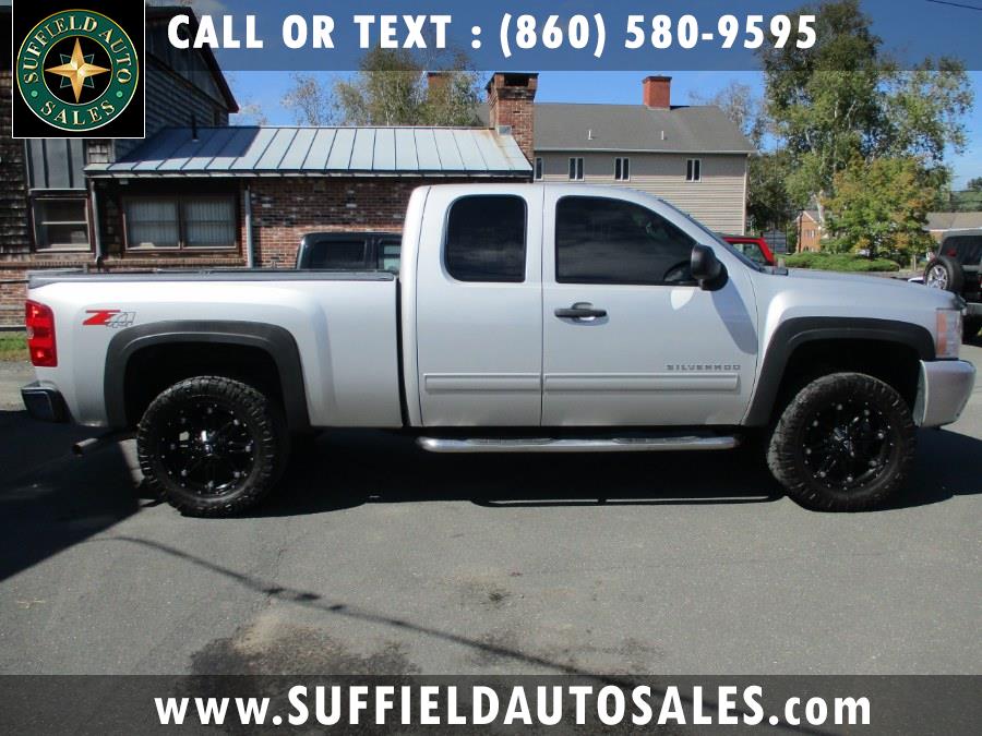 2011 Chevrolet Silverado 1500 4WD Ext Cab 143.5" LT, available for sale in Suffield, Connecticut | Suffield Auto LLC. Suffield, Connecticut