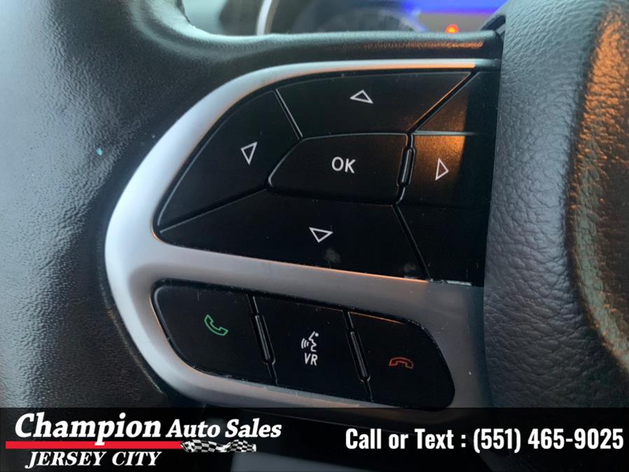 Used Chrysler 300 Limited AWD 2018 | Champion Auto Sales of JC. Jersey City, New Jersey Used Chrysler 300 Limited AWD 2018 | Champion Auto Sales of JC. Jersey City, New Jersey
