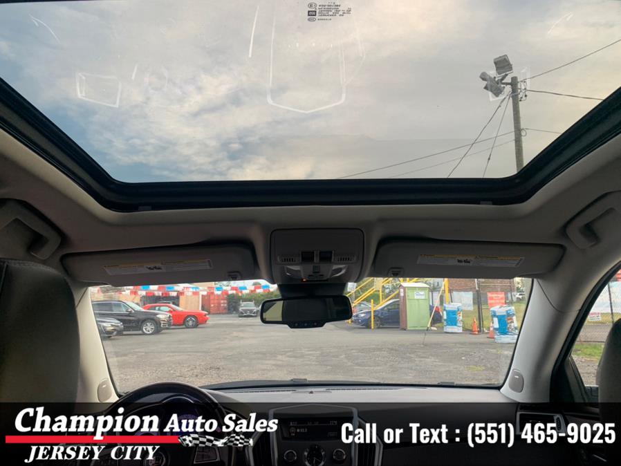 Used Cadillac SRX AWD 4dr Luxury Collection 2012 | Champion Auto Sales of JC. Jersey City, New Jersey Used Cadillac SRX AWD 4dr Luxury Collection 2012 | Champion Auto Sales of JC. Jersey City, New Jersey