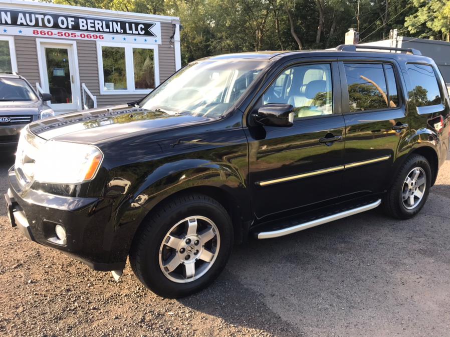 2010 Honda Pilot 4WD 4dr Touring w/RES & Navi, available for sale in Berlin, Connecticut | Main Auto of Berlin. Berlin, Connecticut