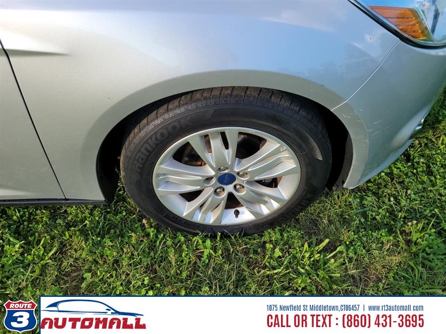 2012 Ford Focus 5dr HB SEL, available for sale in Middletown, Connecticut | RT 3 AUTO MALL LLC. Middletown, Connecticut 2012 Ford Focus 5dr HB SEL, available for sale in Middletown, Connecticut | RT 3 AUTO MALL LLC. Middletown, Connecticut