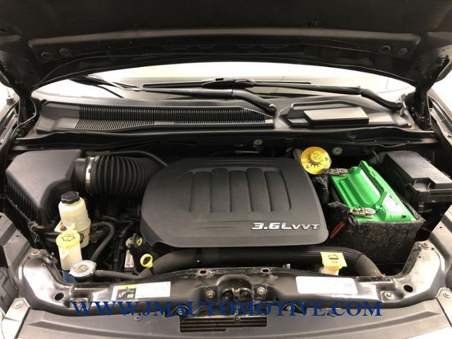 Used Chrysler Town & Country 4dr Wgn Touring 2014 | J&M Automotive Sls&Svc LLC. Naugatuck, Connecticut Used Chrysler Town & Country 4dr Wgn Touring 2014 | J&M Automotive Sls&Svc LLC. Naugatuck, Connecticut