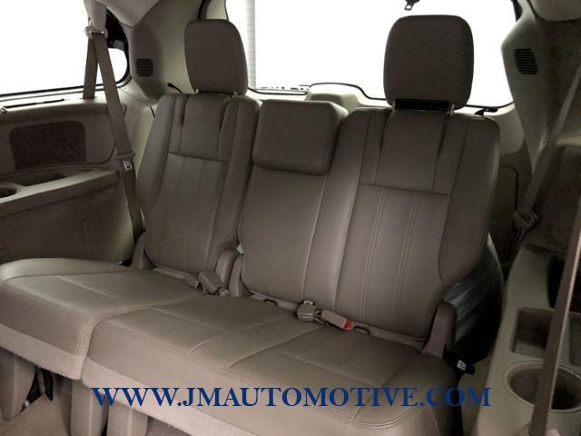 Used Chrysler Town & Country 4dr Wgn Touring 2014 | J&M Automotive Sls&Svc LLC. Naugatuck, Connecticut Used Chrysler Town & Country 4dr Wgn Touring 2014 | J&M Automotive Sls&Svc LLC. Naugatuck, Connecticut