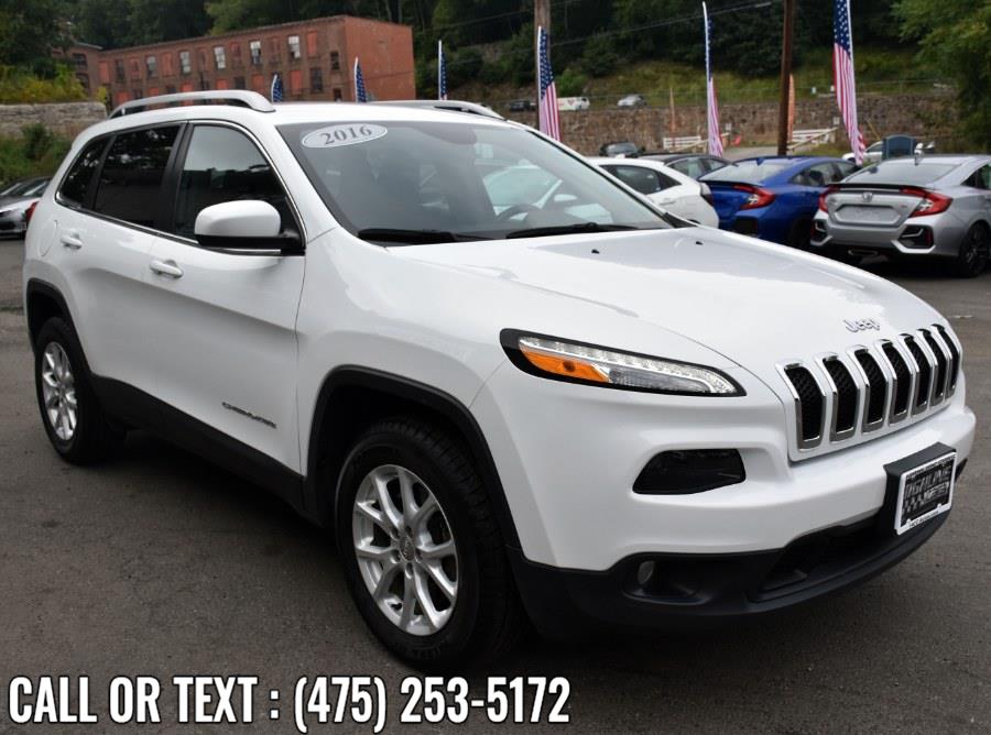 Used Jeep Cherokee 4WD 4dr Latitude 2016 | Highline Car Connection. Waterbury, Connecticut Used Jeep Cherokee 4WD 4dr Latitude 2016 | Highline Car Connection. Waterbury, Connecticut