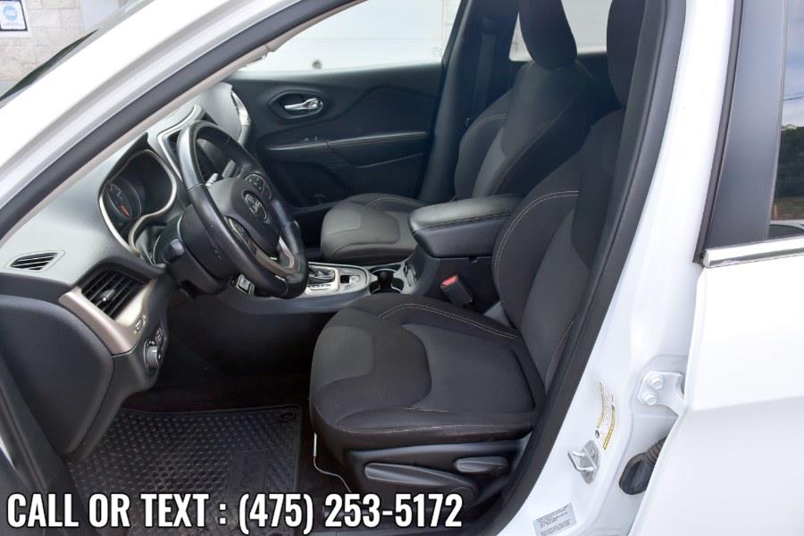 Used Jeep Cherokee 4WD 4dr Latitude 2016 | Highline Car Connection. Waterbury, Connecticut Used Jeep Cherokee 4WD 4dr Latitude 2016 | Highline Car Connection. Waterbury, Connecticut