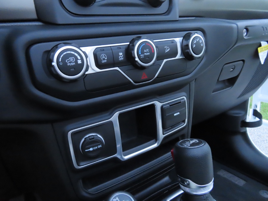 2018 Jeep Wrangler Unlimited Sport S 4x4, available for sale in North Salem, New York | Meccanic Shop North Inc. North Salem, New York 2018 Jeep Wrangler Unlimited Sport S 4x4, available for sale in North Salem, New York | Meccanic Shop North Inc. North Salem, New York