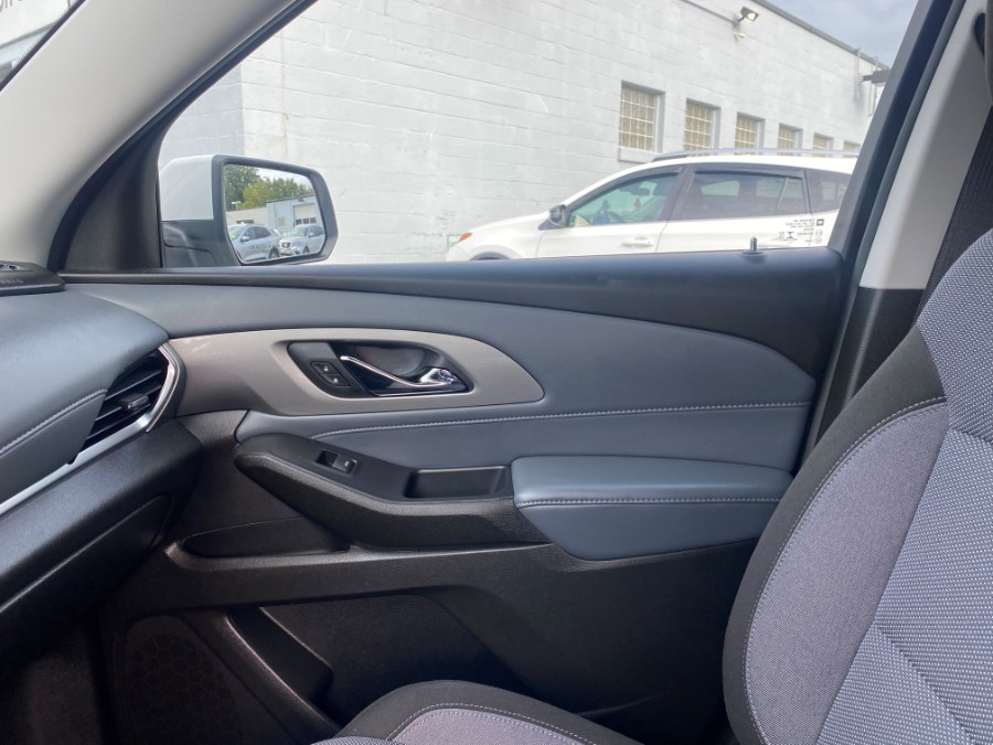 Used Chevrolet Traverse AWD 4dr LT Cloth w/1LT 2021 | Inman Motors Sales. Medford, Massachusetts Used Chevrolet Traverse AWD 4dr LT Cloth w/1LT 2021 | Inman Motors Sales. Medford, Massachusetts