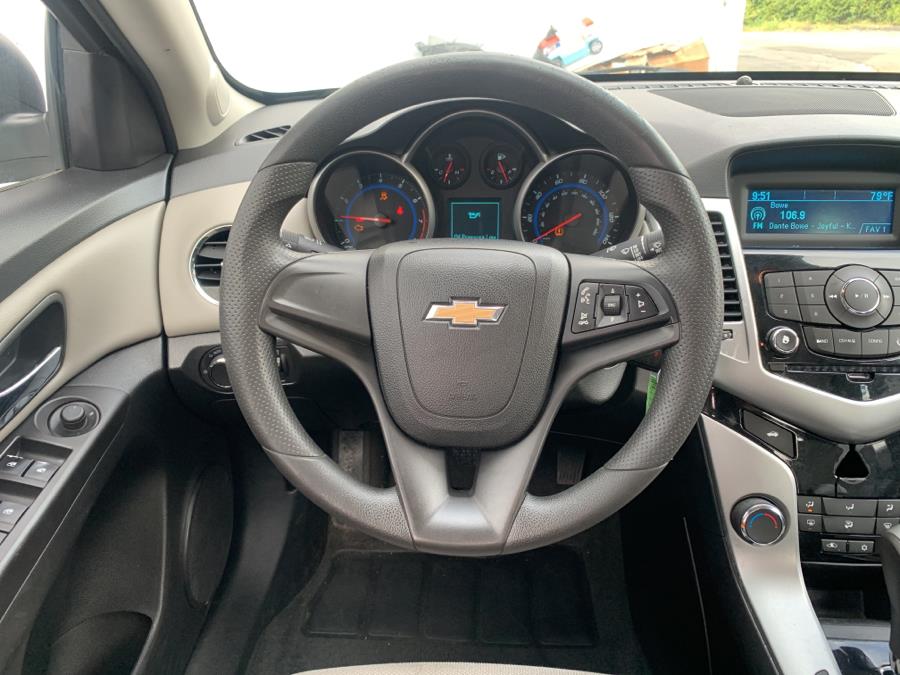 Used Chevrolet Cruze Limited 4dr Sdn Auto LS 2016 | Dealertown Auto Wholesalers. Milford, Connecticut Used Chevrolet Cruze Limited 4dr Sdn Auto LS 2016 | Dealertown Auto Wholesalers. Milford, Connecticut