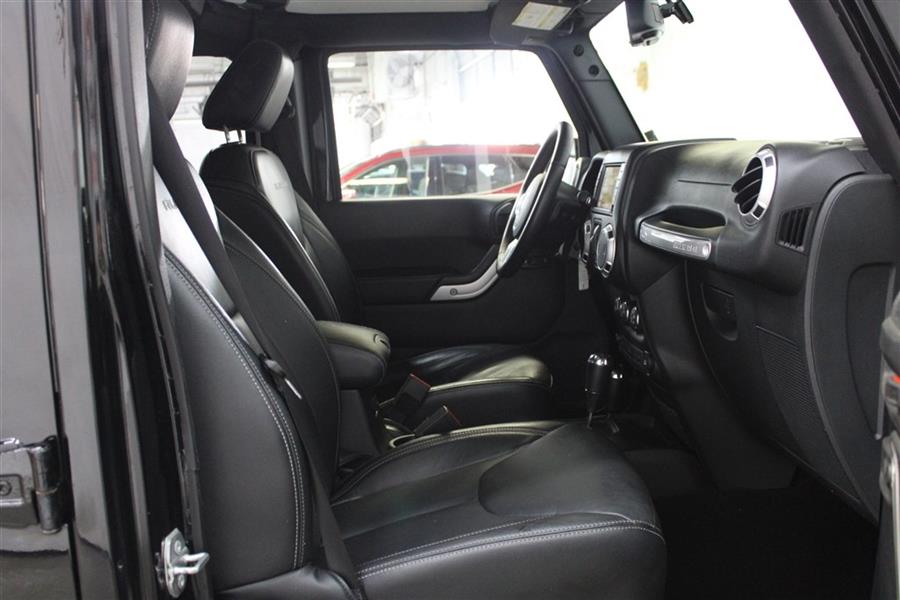 2016 Jeep Wrangler Unlimited RUBICON, available for sale in Paterson, New Jersey | Fast Track Motors. Paterson, New Jersey 2016 Jeep Wrangler Unlimited RUBICON, available for sale in Paterson, New Jersey | Fast Track Motors. Paterson, New Jersey