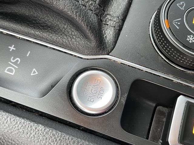 Used Volkswagen Atlas SEL Premium 2018 | Hillside Auto Outlet. Jamaica, New York Used Volkswagen Atlas SEL Premium 2018 | Hillside Auto Outlet. Jamaica, New York