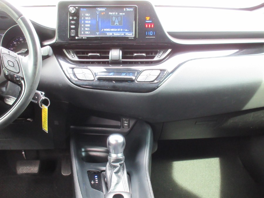 2018 Toyota C-HR XLE FWD (Natl), available for sale in Linden, New Jersey | Route 27 Auto Mall. Linden, New Jersey 2018 Toyota C-HR XLE FWD (Natl), available for sale in Linden, New Jersey | Route 27 Auto Mall. Linden, New Jersey