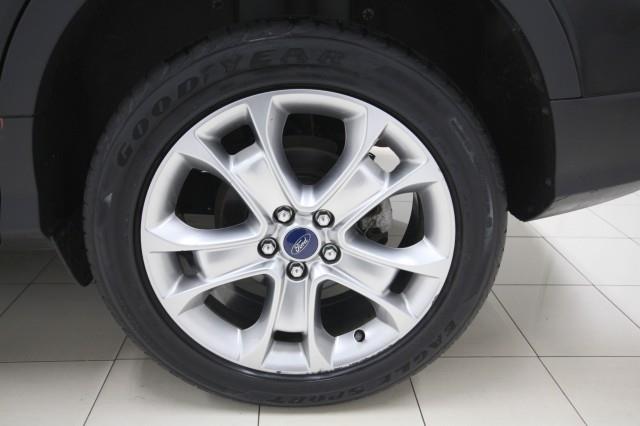 Used Ford Escape Titanium Edition 4WD w/ Navi & rearCam 2014 | Car Revolution. Maple Shade, New Jersey Used Ford Escape Titanium Edition 4WD w/ Navi & rearCam 2014 | Car Revolution. Maple Shade, New Jersey