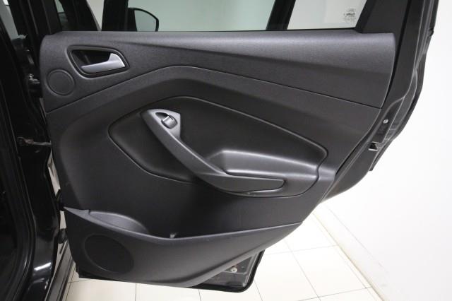 Used Ford Escape Titanium Edition 4WD w/ Navi & rearCam 2014 | Car Revolution. Maple Shade, New Jersey Used Ford Escape Titanium Edition 4WD w/ Navi & rearCam 2014 | Car Revolution. Maple Shade, New Jersey