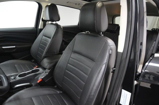 Used Ford Escape Titanium Edition 4WD w/ Navi & rearCam 2014 | Car Revolution. Maple Shade, New Jersey Used Ford Escape Titanium Edition 4WD w/ Navi & rearCam 2014 | Car Revolution. Maple Shade, New Jersey