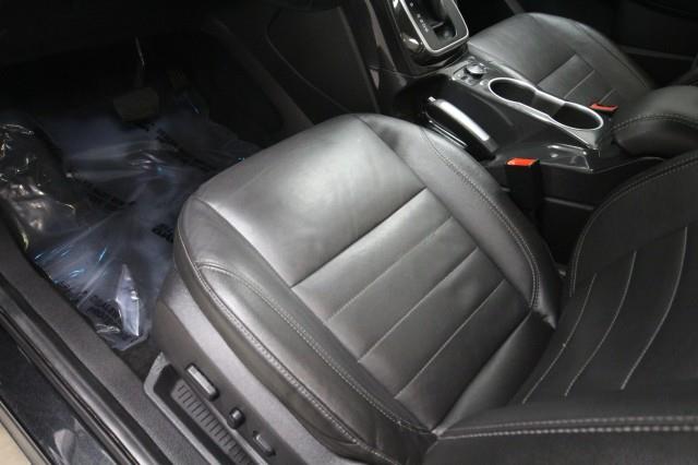 Used Ford Escape Titanium Edition 4WD w/ Navi & rearCam 2014 | Car Revolution. Maple Shade, New Jersey Used Ford Escape Titanium Edition 4WD w/ Navi & rearCam 2014 | Car Revolution. Maple Shade, New Jersey