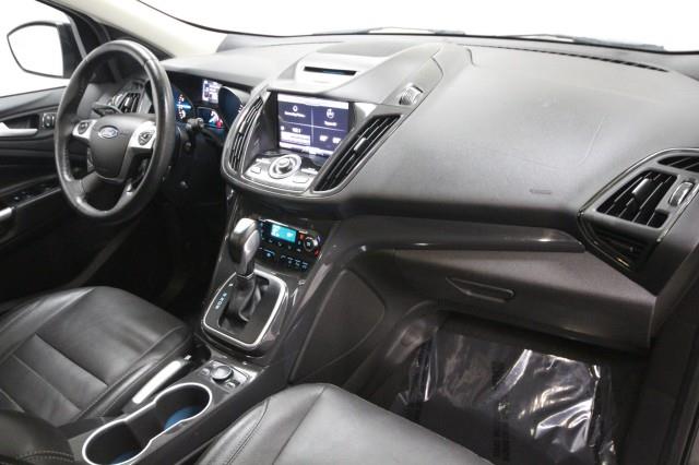 Used Ford Escape Titanium Edition 4WD w/ Navi & rearCam 2014 | Car Revolution. Maple Shade, New Jersey Used Ford Escape Titanium Edition 4WD w/ Navi & rearCam 2014 | Car Revolution. Maple Shade, New Jersey