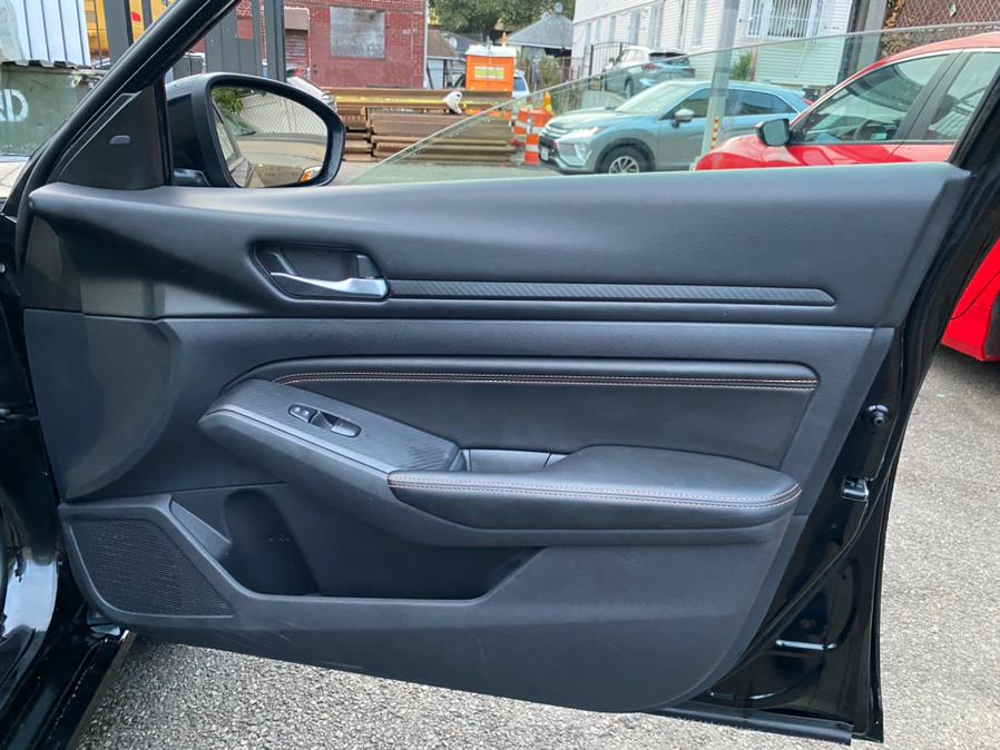 Used Nissan Altima 2.5 SR Sedan 2019 | Sunrise Autoland. Jamaica, New York Used Nissan Altima 2.5 SR Sedan 2019 | Sunrise Autoland. Jamaica, New York