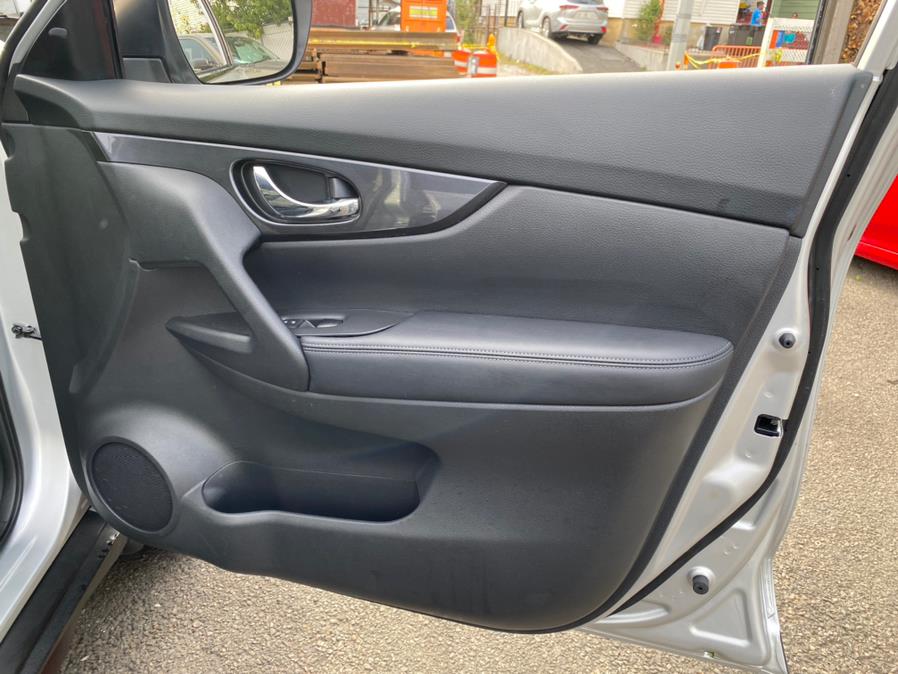 Used Nissan Rogue AWD SV 2018 | Sunrise Autoland. Jamaica, New York Used Nissan Rogue AWD SV 2018 | Sunrise Autoland. Jamaica, New York