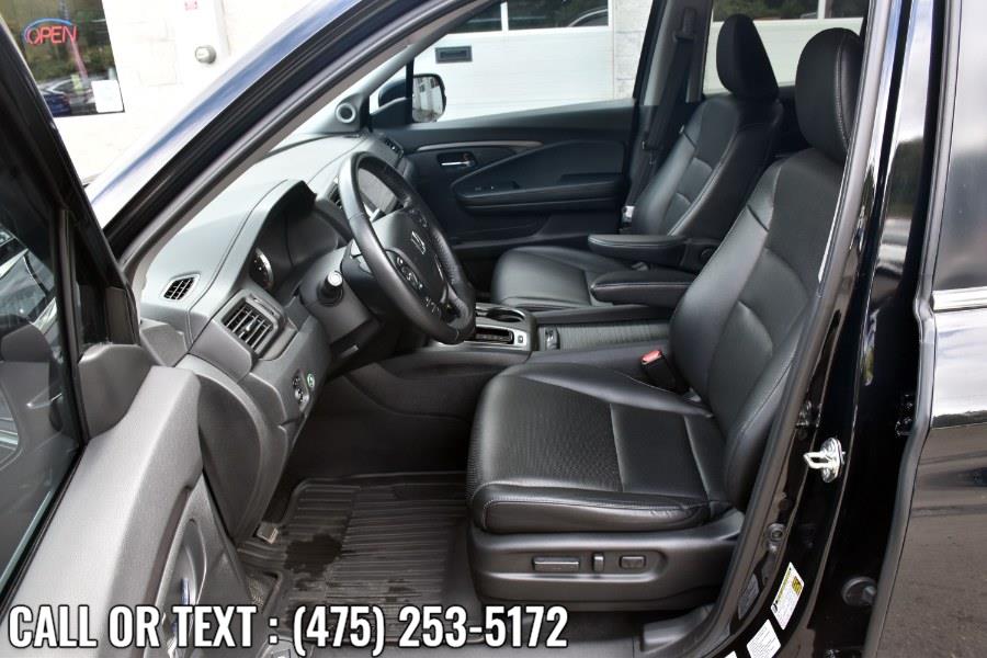 Used Honda Ridgeline RTL-T 4x4 Crew Cab 5.3'' Bed 2017 | Highline Car Connection. Waterbury, Connecticut Used Honda Ridgeline RTL-T 4x4 Crew Cab 5.3'' Bed 2017 | Highline Car Connection. Waterbury, Connecticut