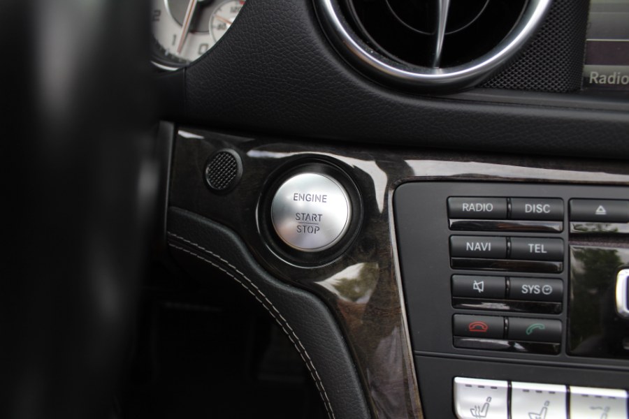 2015 Mercedes-Benz SL-Class 2dr Roadster SL 400, available for sale in Great Neck, New York | Great Neck Car Buyers & Sellers. Great Neck, New York 2015 Mercedes-Benz SL-Class 2dr Roadster SL 400, available for sale in Great Neck, New York | Great Neck Car Buyers & Sellers. Great Neck, New York