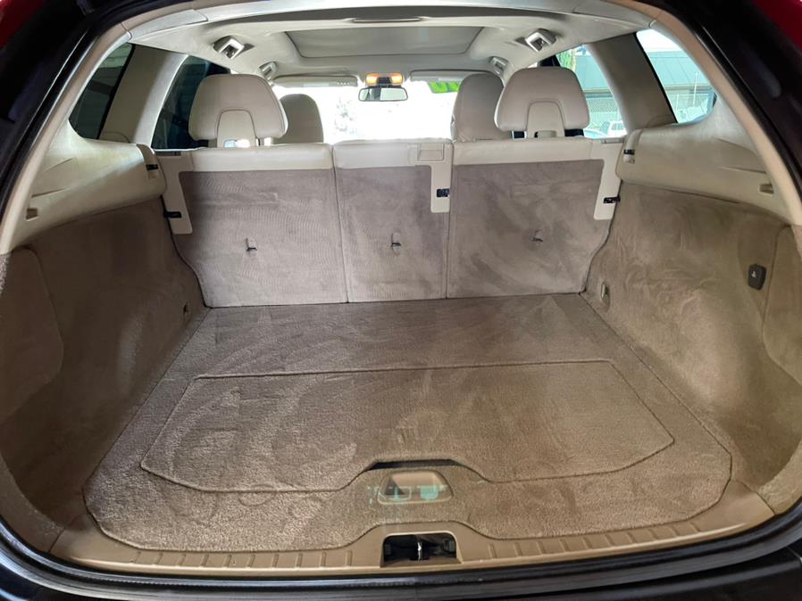 2011 Volvo XC60 FWD 4dr 3.2L, available for sale in Garden Grove, California | U Save Auto Auction. Garden Grove, California 2011 Volvo XC60 FWD 4dr 3.2L, available for sale in Garden Grove, California | U Save Auto Auction. Garden Grove, California