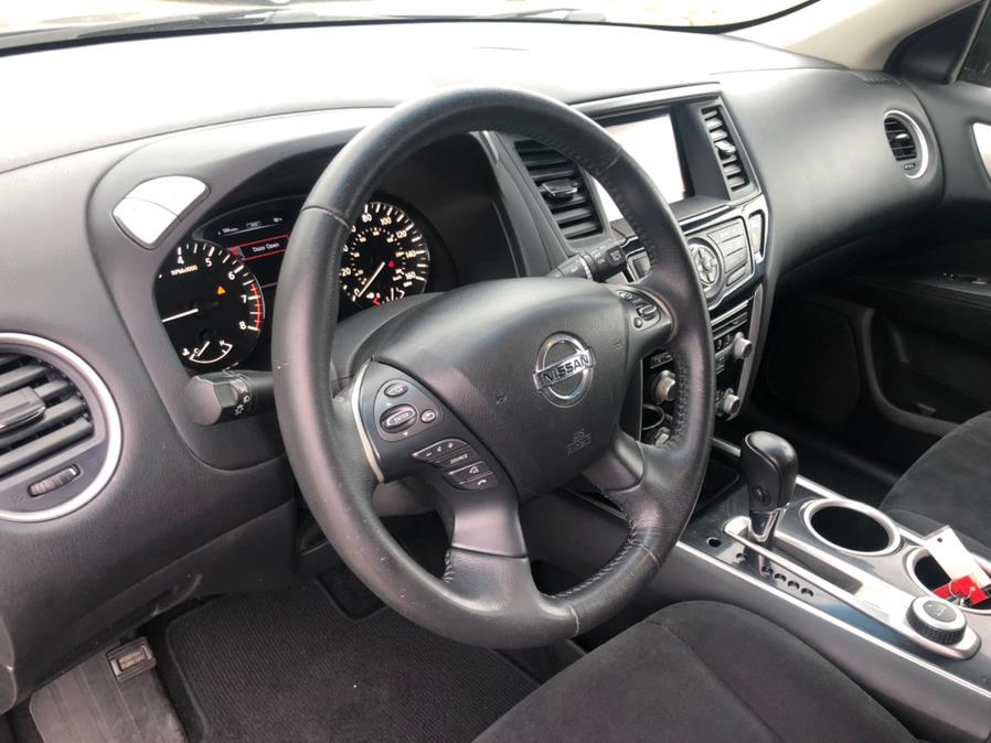 2014 Nissan Pathfinder 4WD 4dr S, available for sale in Lodi, New Jersey | Route 46 Auto Sales Inc. Lodi, New Jersey 2014 Nissan Pathfinder 4WD 4dr S, available for sale in Lodi, New Jersey | Route 46 Auto Sales Inc. Lodi, New Jersey