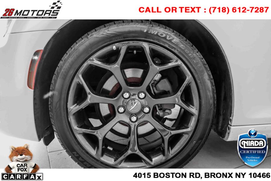 Used Chrysler 300 300S RWD 2019 | 26 Motors Corp. Bronx, New York Used Chrysler 300 300S RWD 2019 | 26 Motors Corp. Bronx, New York