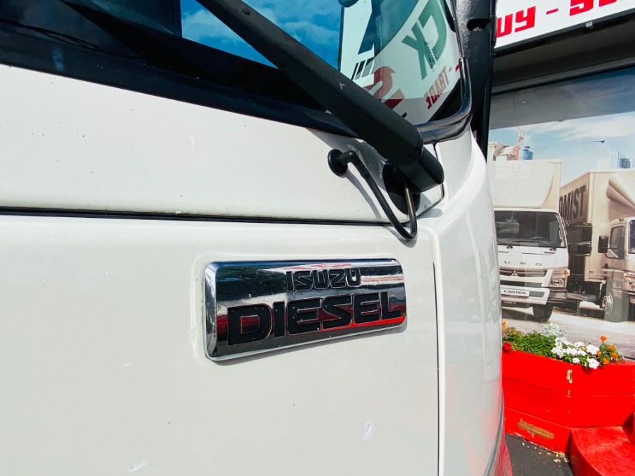 2014 Isuzu NQR DSL REG AT 18 FEET DRY BOX + 17950LB GVW + NO CDL, available for sale in South Amboy, New Jersey | NJ Truck Spot. South Amboy, New Jersey 2014 Isuzu NQR DSL REG AT 18 FEET DRY BOX + 17950LB GVW + NO CDL, available for sale in South Amboy, New Jersey | NJ Truck Spot. South Amboy, New Jersey
