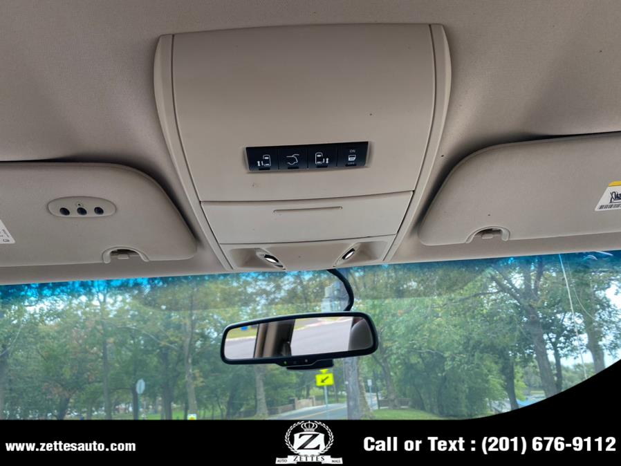 Used Chrysler Town & Country 4dr Wgn Touring-L 2011 | Zettes Auto Mall. Jersey City, New Jersey Used Chrysler Town & Country 4dr Wgn Touring-L 2011 | Zettes Auto Mall. Jersey City, New Jersey