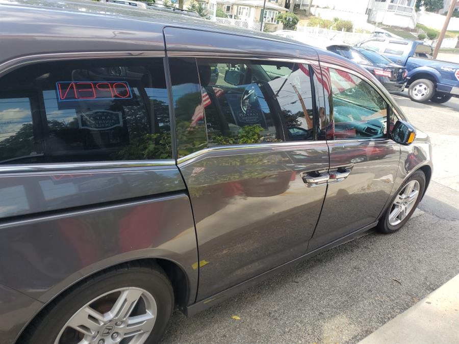2013 Honda Odyssey 5dr Touring, available for sale in Melrose, Massachusetts | Melrose Auto Gallery. Melrose, Massachusetts 2013 Honda Odyssey 5dr Touring, available for sale in Melrose, Massachusetts | Melrose Auto Gallery. Melrose, Massachusetts