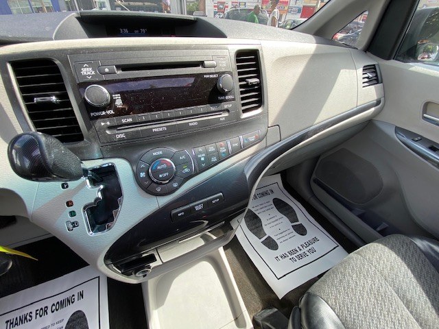 Used Toyota Sienna 5dr 8-Pass Van V6 SE FWD (Natl) 2013 | Wide World Inc. Brooklyn, New York Used Toyota Sienna 5dr 8-Pass Van V6 SE FWD (Natl) 2013 | Wide World Inc. Brooklyn, New York