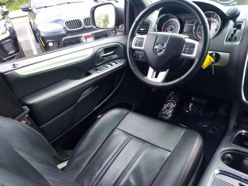 Used Dodge Grand Caravan GT Wagon/Navigator/ Rear Camera 2019 | Car Revolution. Maple Shade, New Jersey Used Dodge Grand Caravan GT Wagon/Navigator/ Rear Camera 2019 | Car Revolution. Maple Shade, New Jersey