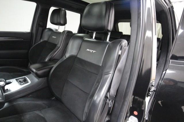 Used Jeep Grand Cherokee SRT8 HEMI 4WD w/ Navi & rearCam 2014 | Car Revolution. Maple Shade, New Jersey Used Jeep Grand Cherokee SRT8 HEMI 4WD w/ Navi & rearCam 2014 | Car Revolution. Maple Shade, New Jersey