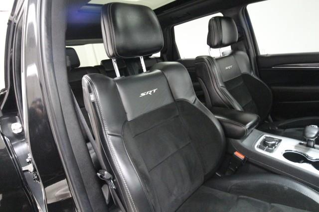 Used Jeep Grand Cherokee SRT8 HEMI 4WD w/ Navi & rearCam 2014 | Car Revolution. Maple Shade, New Jersey Used Jeep Grand Cherokee SRT8 HEMI 4WD w/ Navi & rearCam 2014 | Car Revolution. Maple Shade, New Jersey