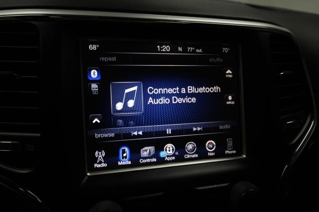 Used Jeep Grand Cherokee SRT8 HEMI 4WD w/ Navi & rearCam 2014 | Car Revolution. Maple Shade, New Jersey Used Jeep Grand Cherokee SRT8 HEMI 4WD w/ Navi & rearCam 2014 | Car Revolution. Maple Shade, New Jersey