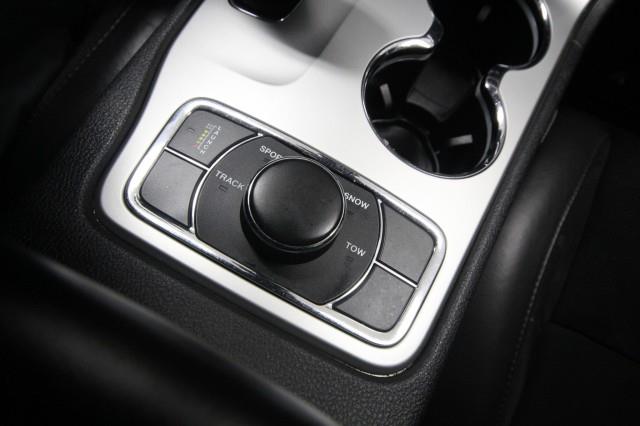 Used Jeep Grand Cherokee SRT8 HEMI 4WD w/ Navi & rearCam 2014 | Car Revolution. Maple Shade, New Jersey Used Jeep Grand Cherokee SRT8 HEMI 4WD w/ Navi & rearCam 2014 | Car Revolution. Maple Shade, New Jersey