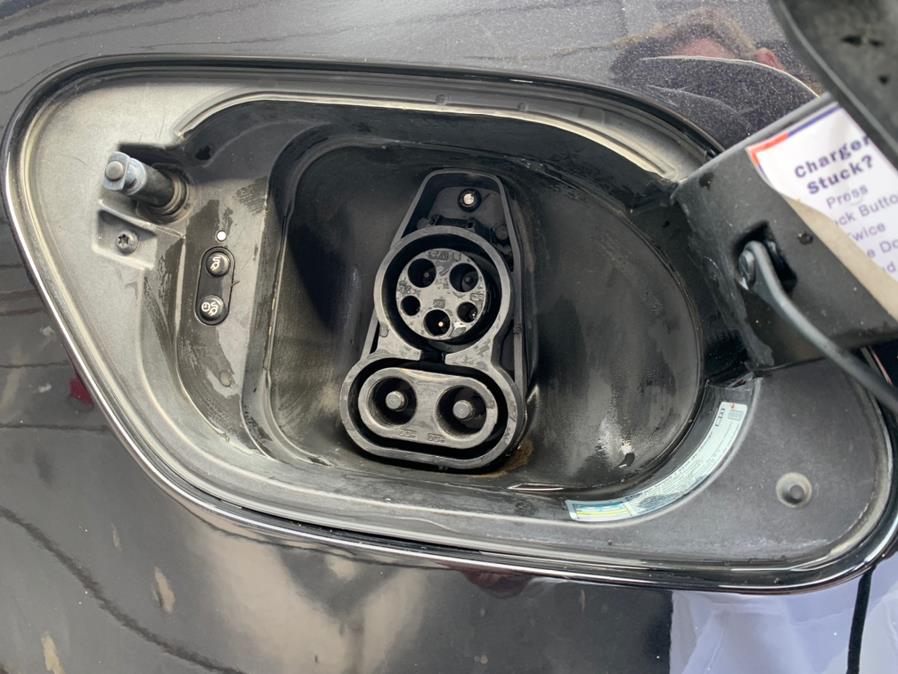 Used Volkswagen e-Golf SEL 2018 | Green Light Auto Wholesale. Daly City, California Used Volkswagen e-Golf SEL 2018 | Green Light Auto Wholesale. Daly City, California
